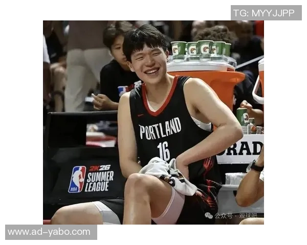 偶像对决开拓者与掘金半场结束杨瀚森未能获得上场机会